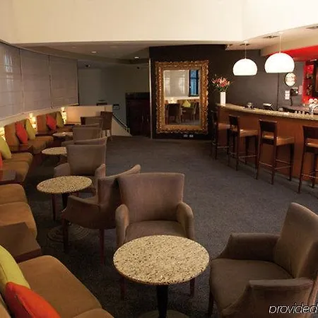 Vibe Hotel North Sydney 